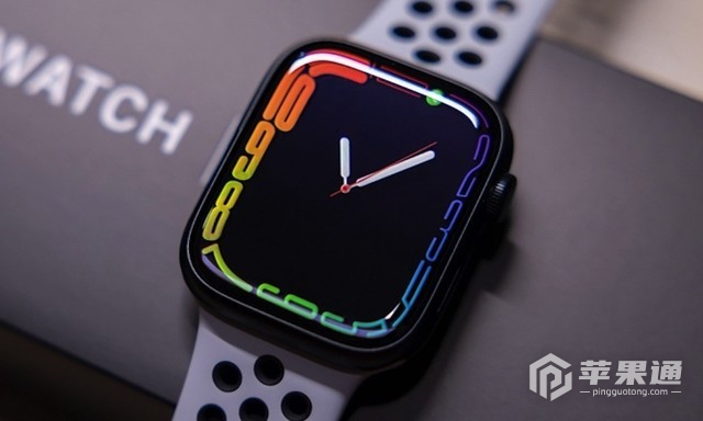 苹果将在2025年推出搭载MicroLED屏Apple Watch Ultra